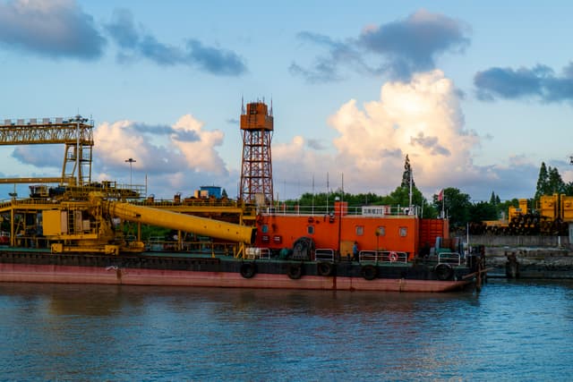 Dredging & Marine Support